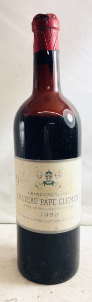 Château Pape Clément, lower-mid shoulder